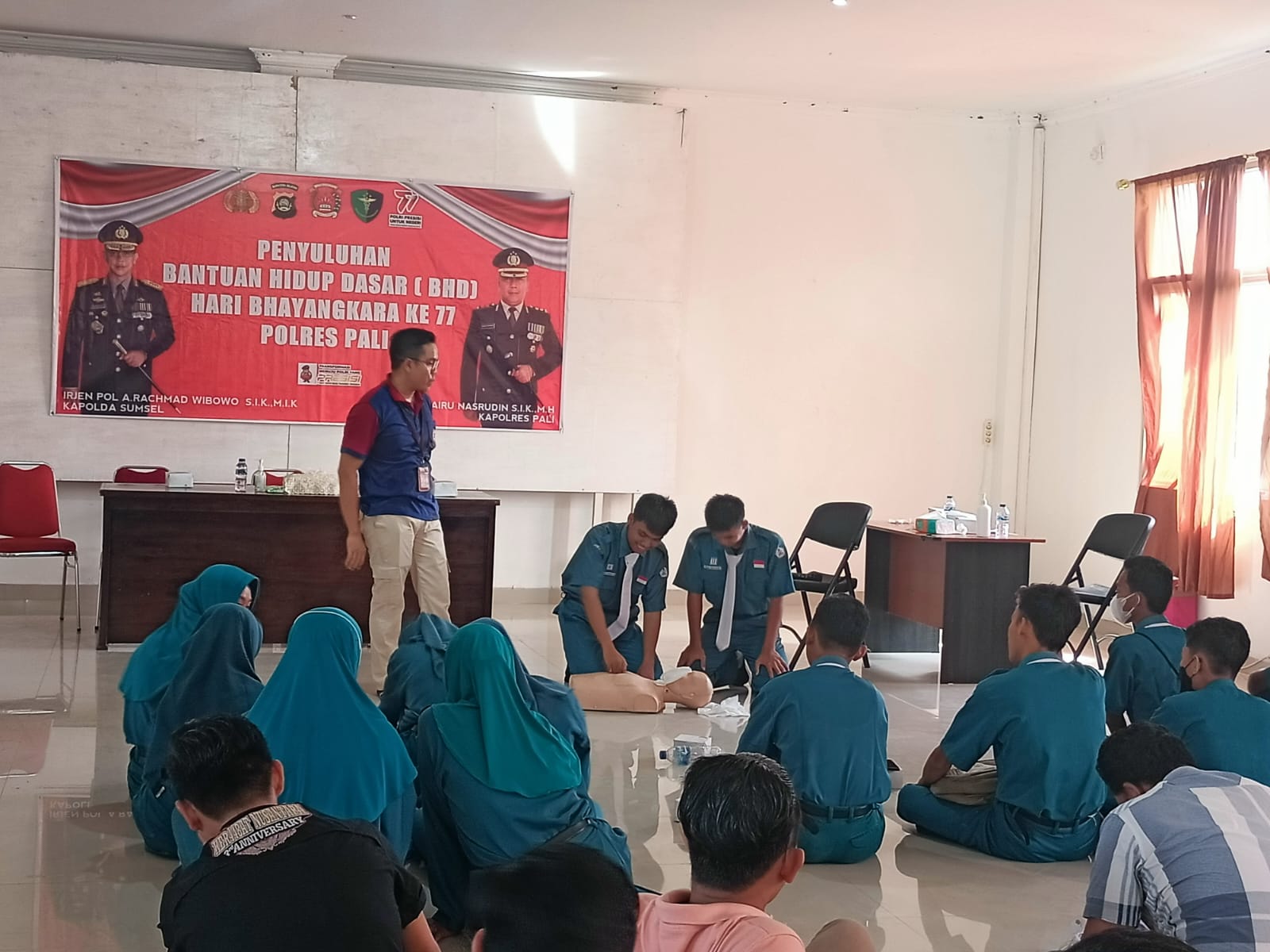 PELATIHAN BASIC LIFE SUPPORT